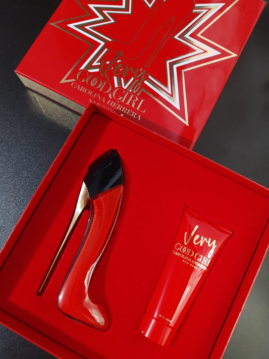 VERY GOOD GIRL CAROLINA HERRERA