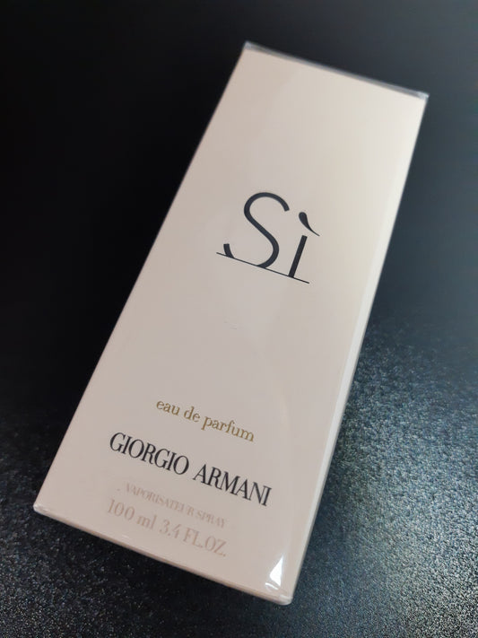 SÍ GIORGIO ARMANI