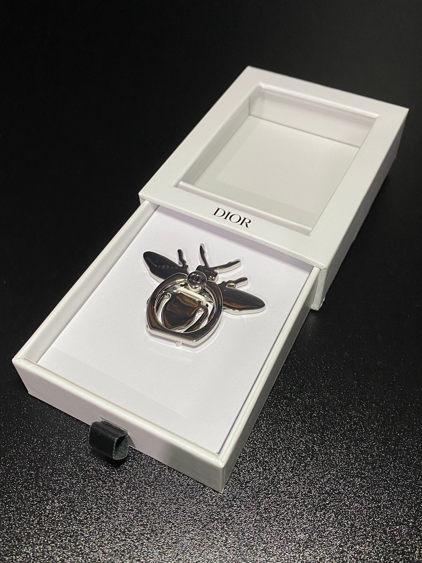 ANILLO PARA CELULAR CRISTIÁN DIOR