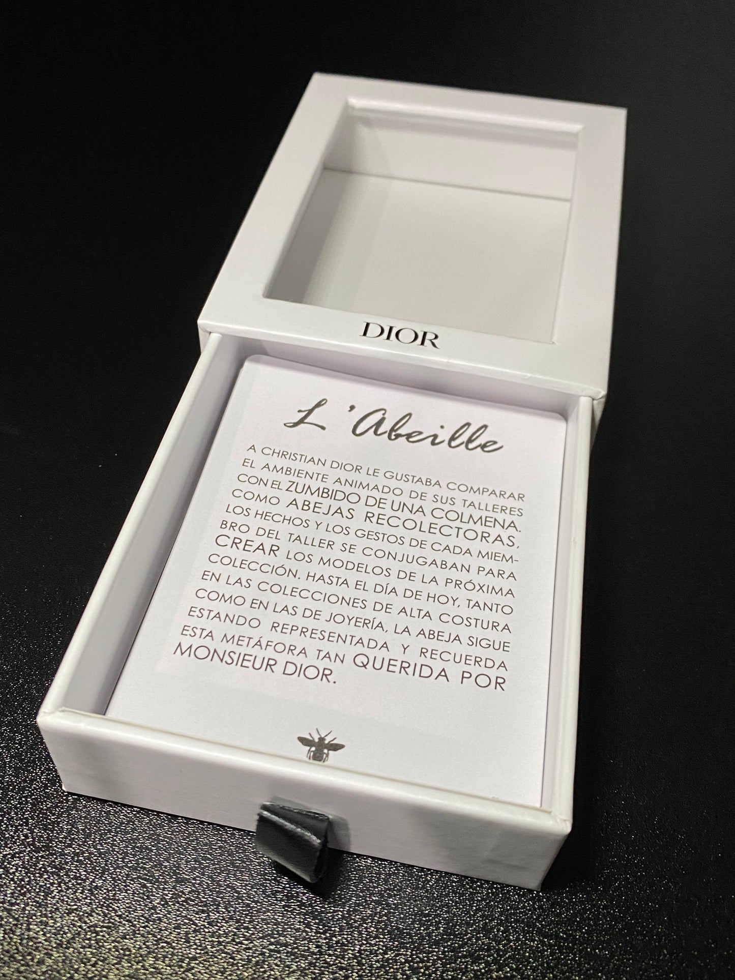 ANILLO PARA CELULAR CRISTIÁN DIOR